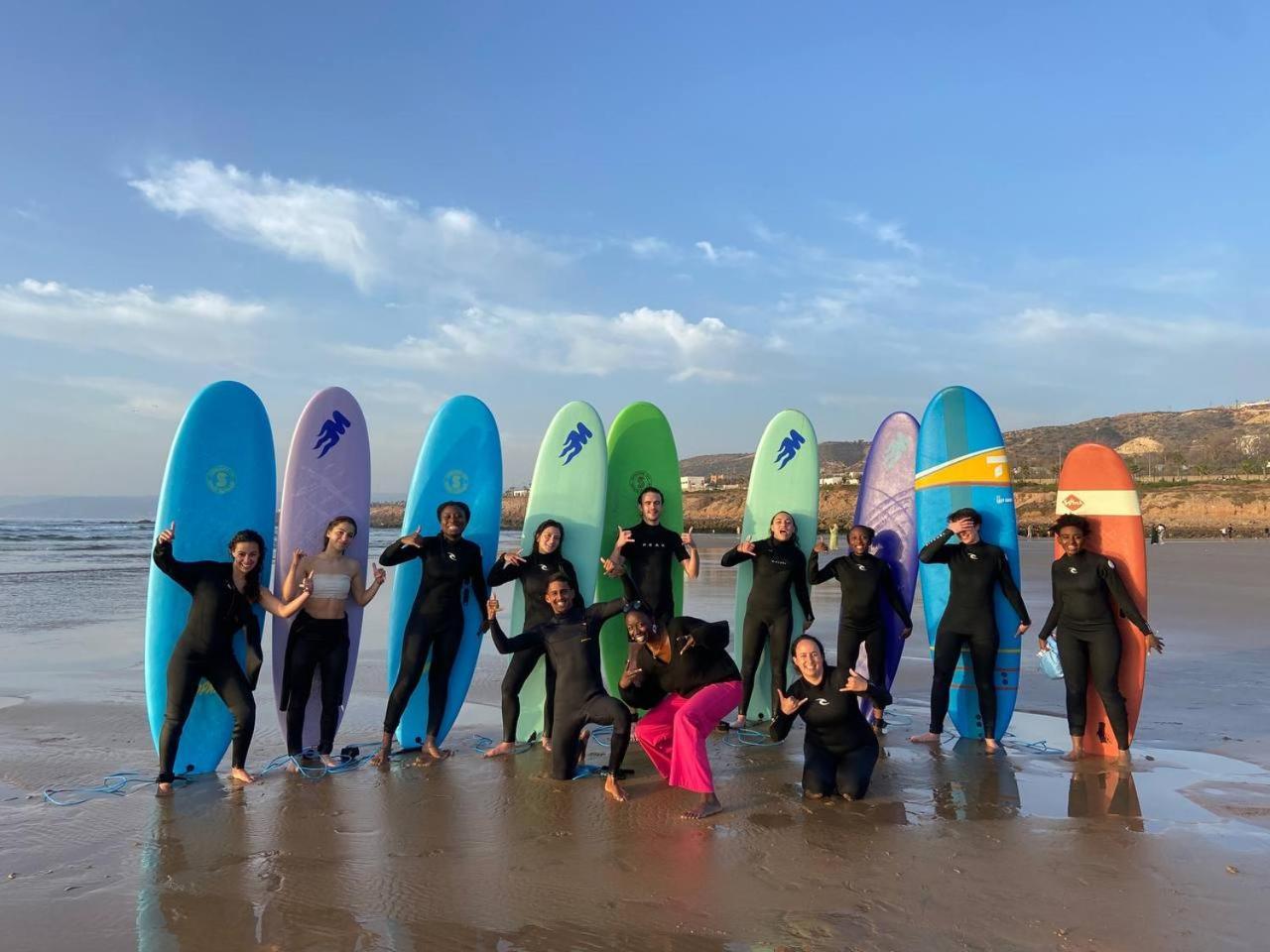 Ostello Tayyurt Surf Camp Tamraght Aourir Imi Mikki Esterno foto